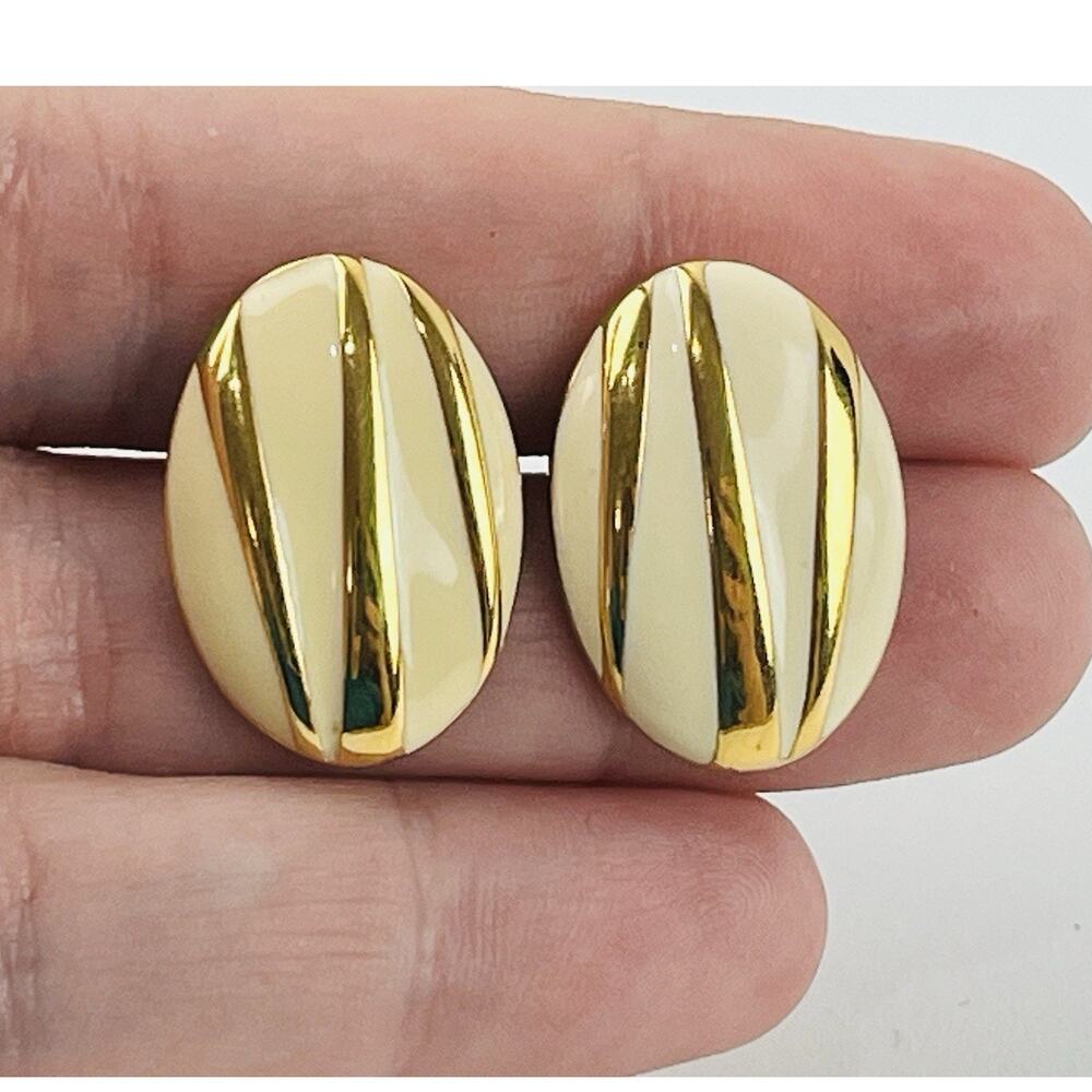 Vintage Monet Gold Tone Cream Enamel Earrings Oval Striped Pierced 80s 1980s Ivo